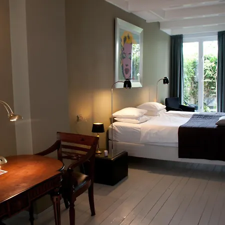 Couette-café Bed & Breakfast Westviolet