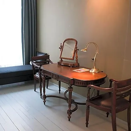 Bed & Breakfast Westviolet 3*