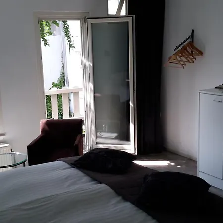 Bed & Breakfast Westviolet