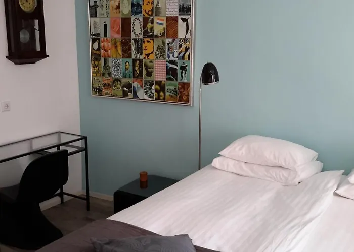 Westviolet Bed & Breakfast 4*